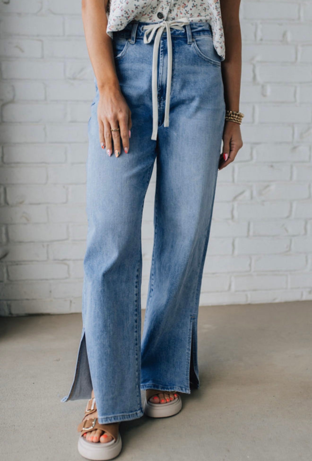 The Easy Breeze Slit Jeans