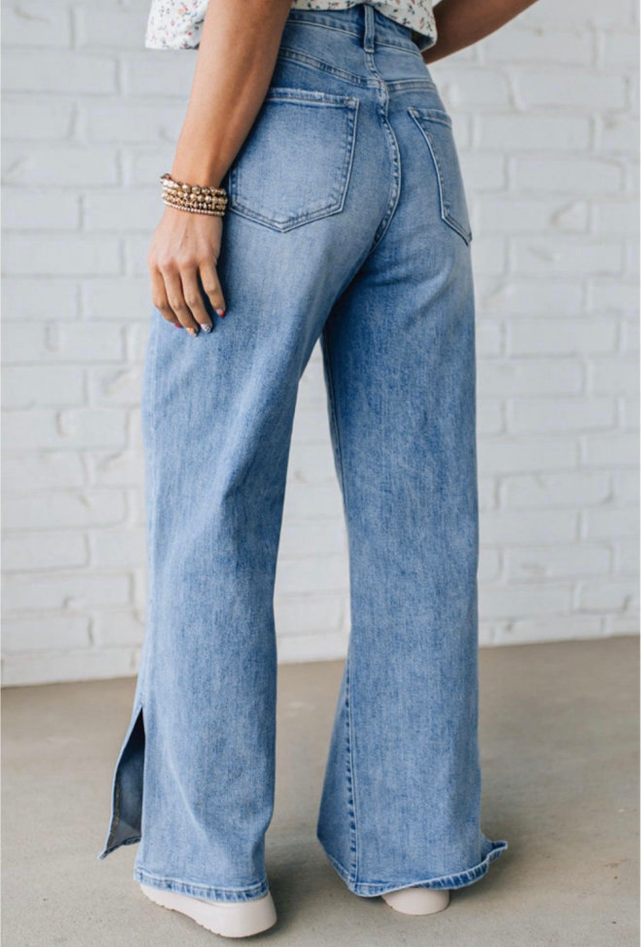 The Easy Breeze Slit Jeans
