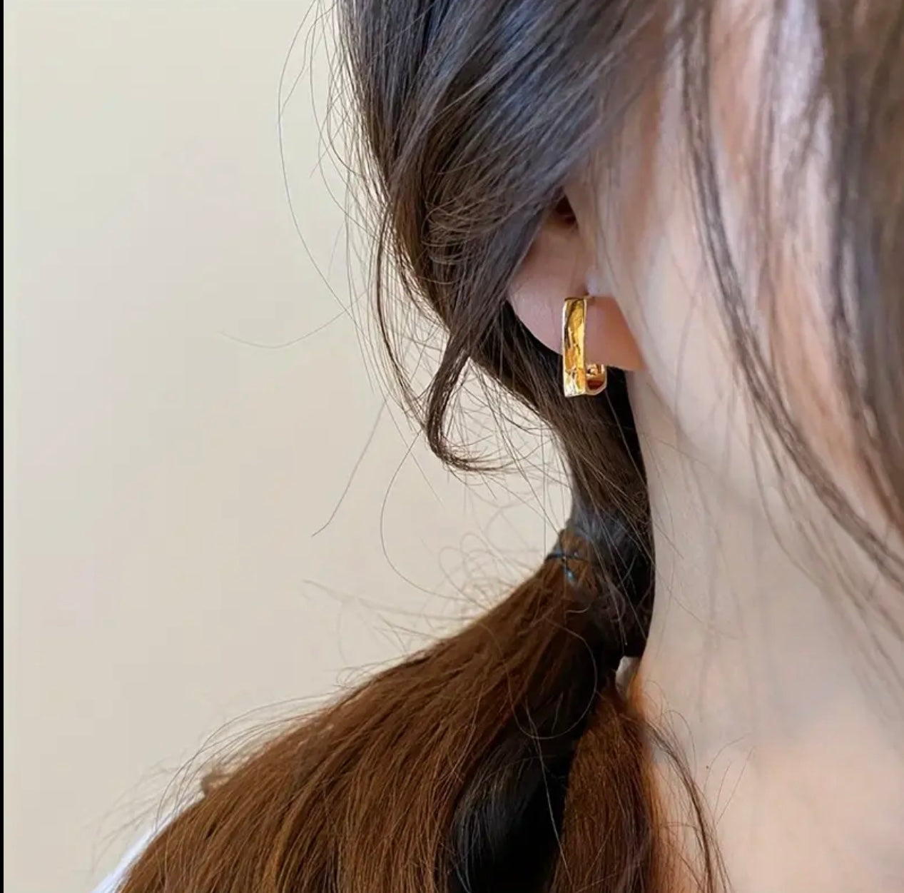 Sculpted Arc Mini Hoops